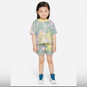 NWT JORDAN GIRLS 2 piece set /Size 2 T